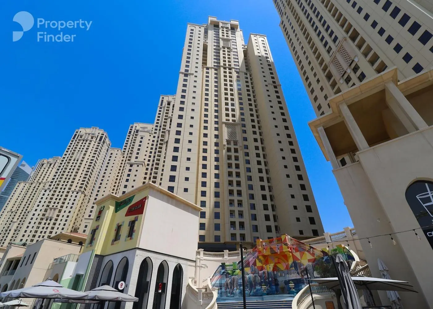 5-Bed, Beachfront Very Spacious Entire Home In Jbr Dubai