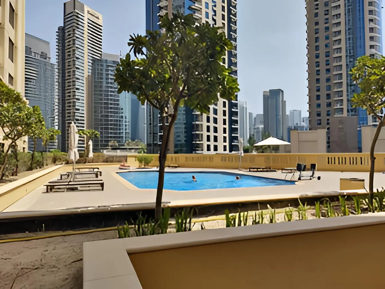 5-Bed, Beachfront Very Spacious Entire Home In Jbr Dubai