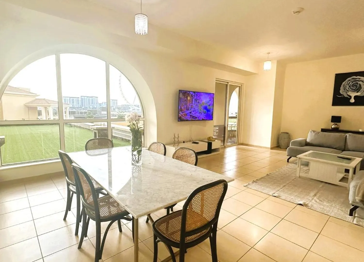 5-Bed, Beachfront Very Spacious Entire Home In Jbr Dubai
