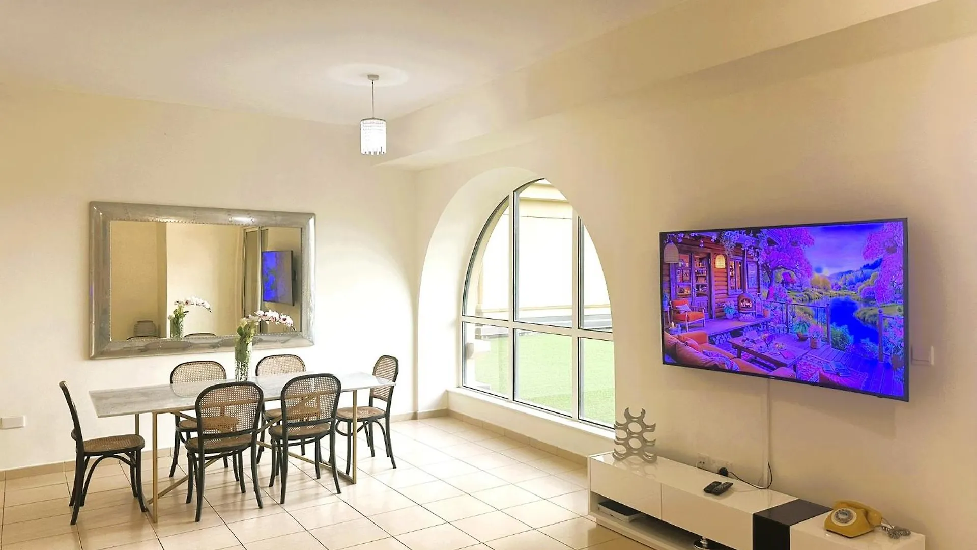 5-Bed, Beachfront Very Spacious Entire Home In Jbr Dubai
