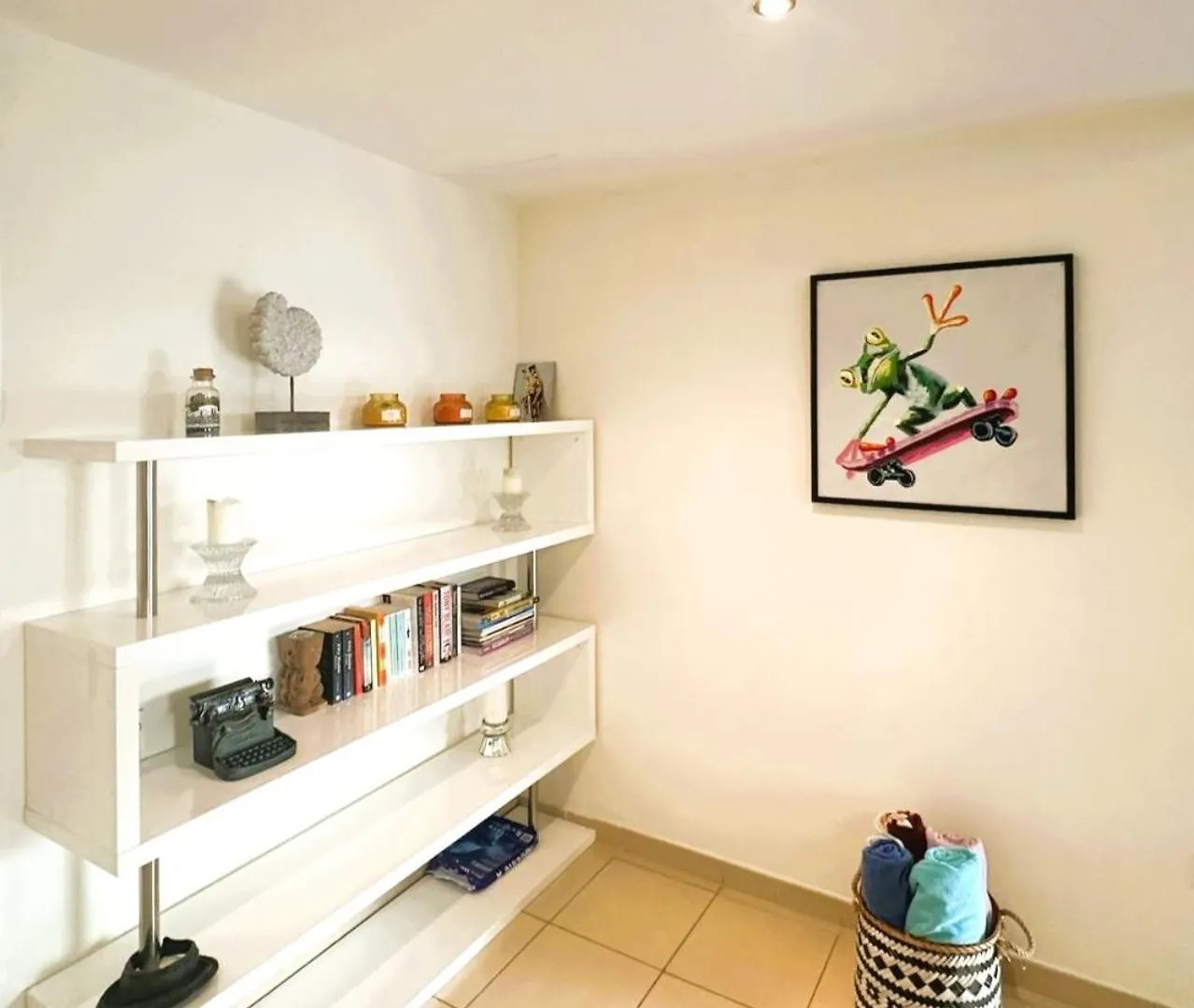 5-Bed, Beachfront Very Spacious Entire Home In Jbr Dubai 0*,