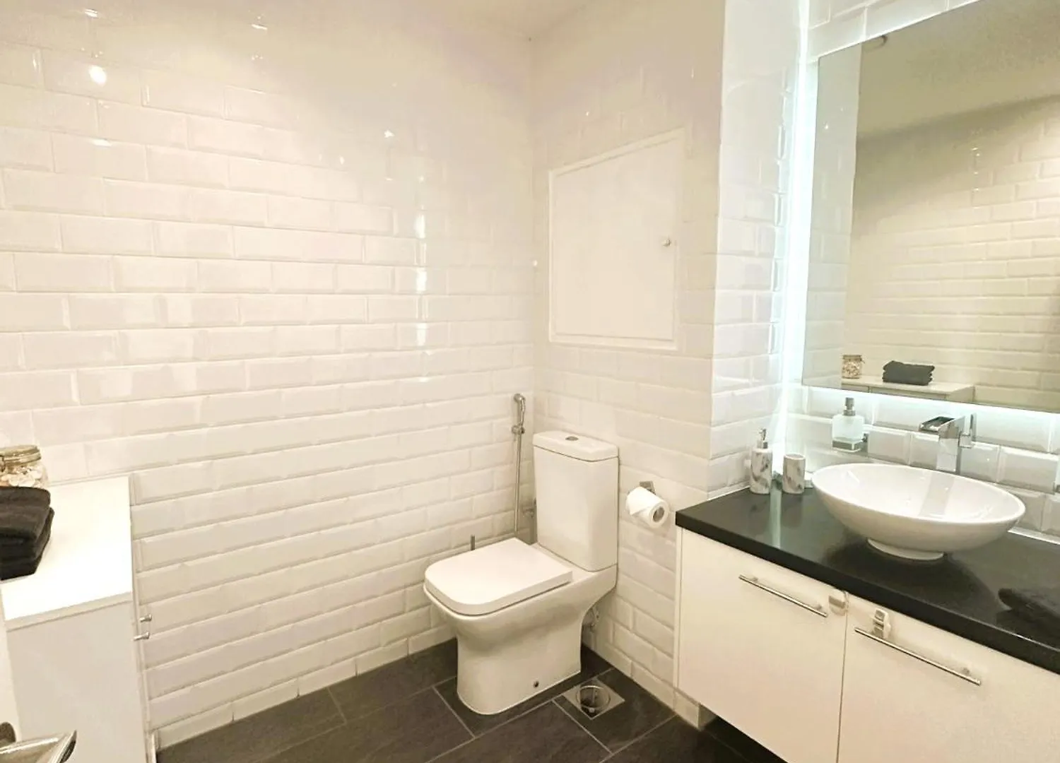 Apartment 5-Bed, Beachfront Very Spacious Entire Home In Jbr Dubai