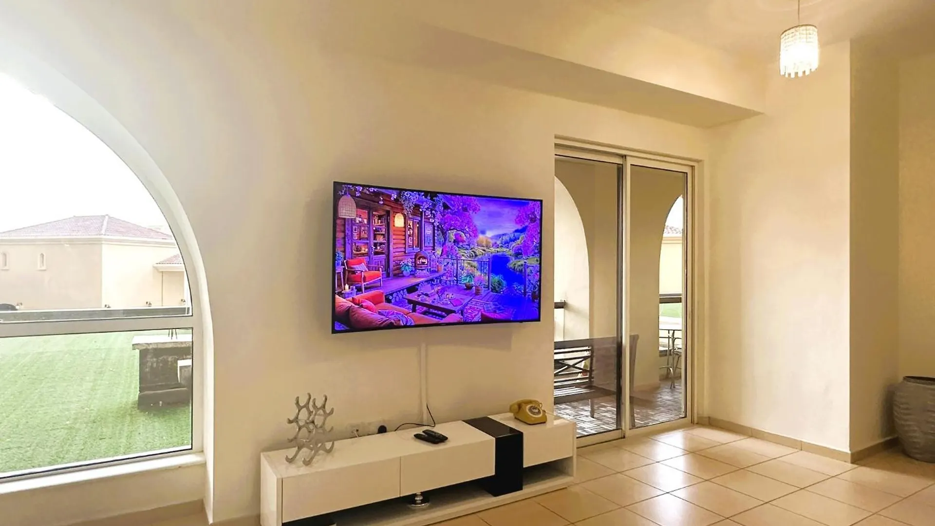 5-Bed, Beachfront Very Spacious Entire Home In Jbr Dubai Apartment