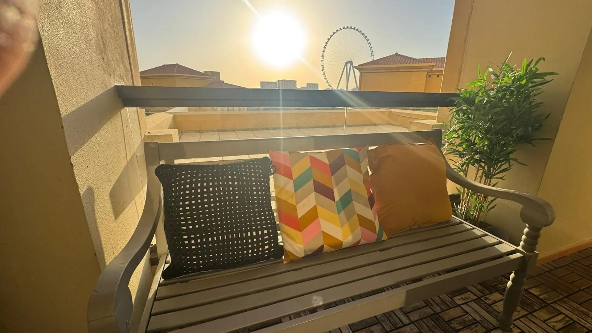 5-Bed, Beachfront Very Spacious Entire Home In Jbr Dubai 0*,  United Arab Emirates