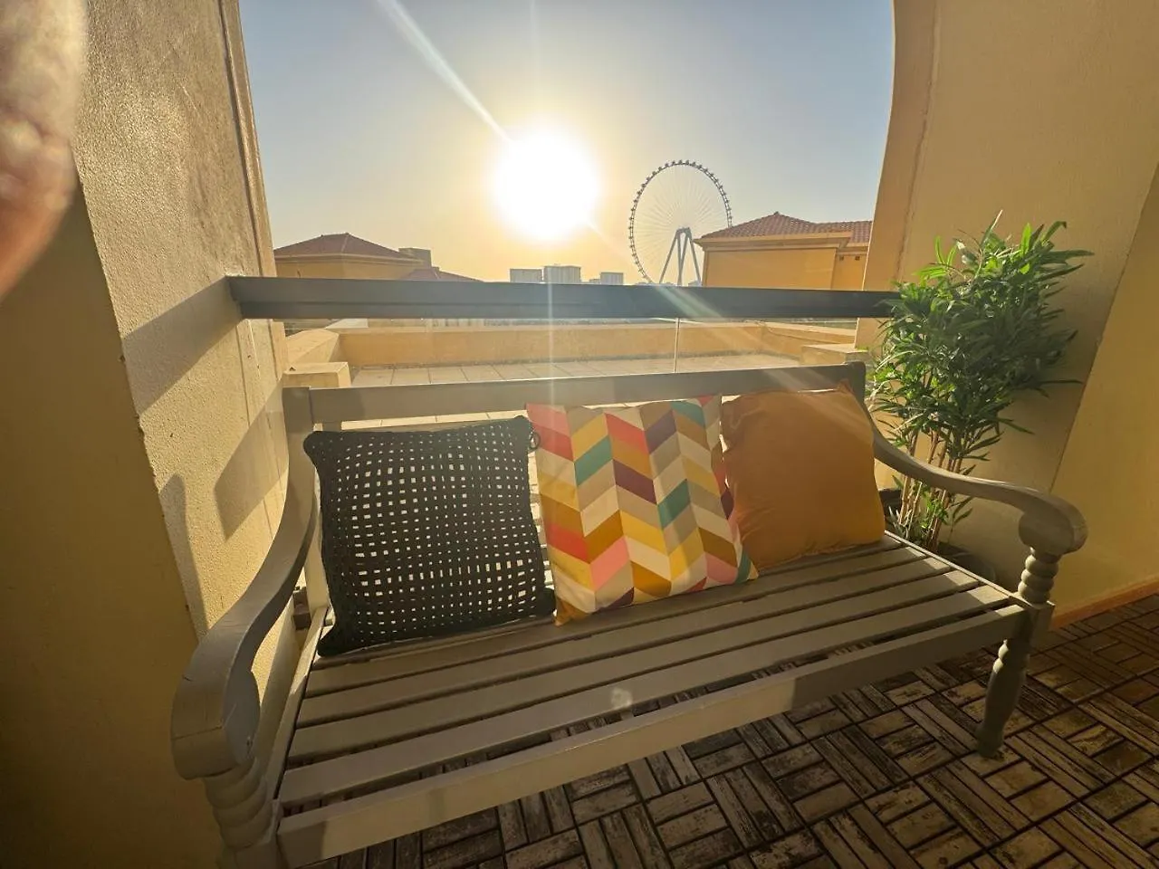 5-Bed, Beachfront Very Spacious Entire Home In Jbr 두바이 0*,  아랍에미리트