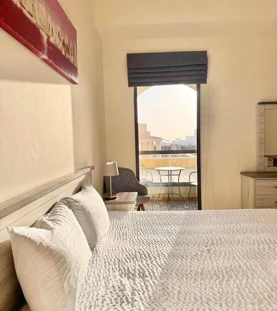 5-Bed, Beachfront Very Spacious Entire Home In Jbr Dubai 0*,